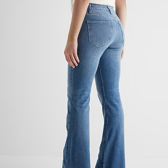 Express Pintuck Raw Hem FlexX '70s Flare Jean Size XL (18-20) - Picture 2 of 6